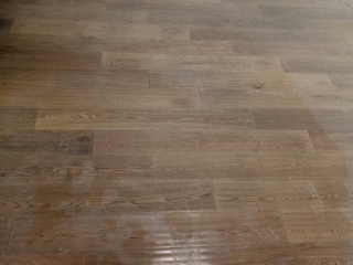 木地板铺设
