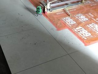 地砖铺贴及地面找平施作