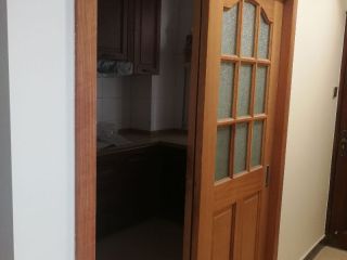 成品门及墙纸铺贴