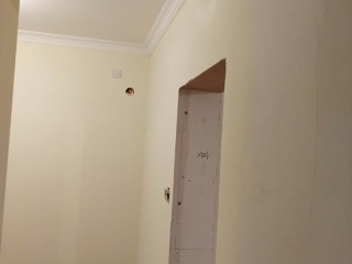 墙、顶面乳胶漆及墙纸铺贴