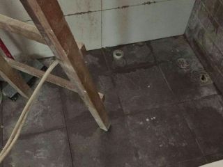 地砖铺贴及地面找平施作