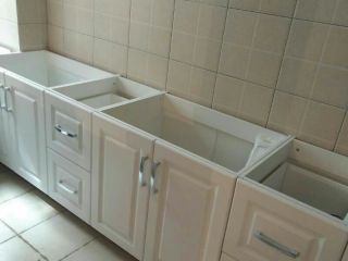 集成吊顶及橱柜柜体安装