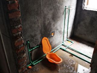 水、电管开槽施作