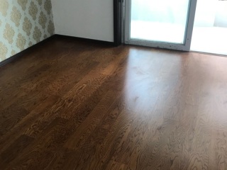 实木复合地板铺设