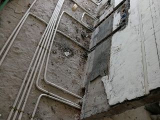 水、电管开槽施作