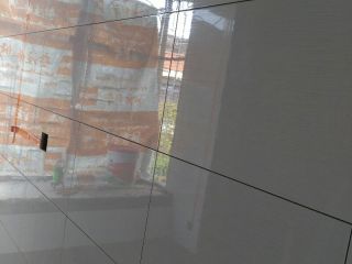 厨房、卫生间墙砖施作