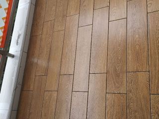 地砖铺贴及地面找平施作