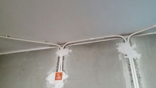 水、电管开槽施工
