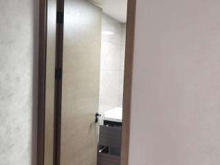 成品门及墙纸铺贴