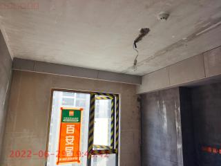 墙，顶面基层修补、铲墙皮