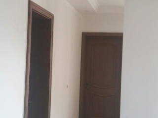 成品门及墙纸铺贴