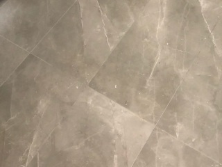 地砖铺贴及地面找平施作