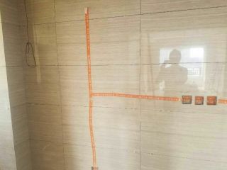 厨房、卫生间墙砖施作