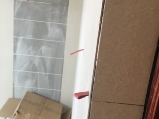 套装门、踢脚线安装