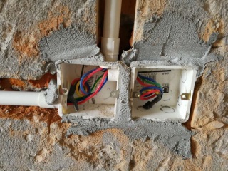 强、弱电布管，穿线施作