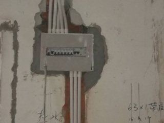 强、弱电布管，穿线施作