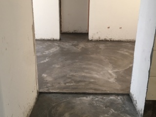 地砖铺贴及地面找平施作