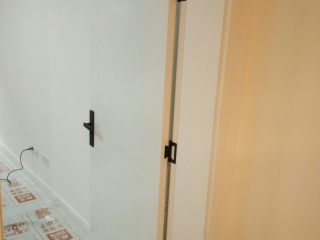 成品门及墙纸铺贴