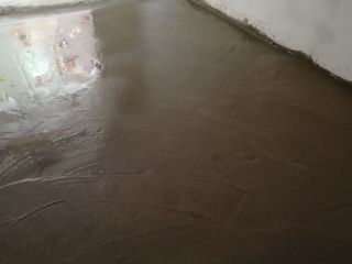 地砖铺贴及地面找平施作