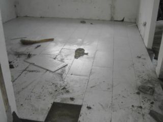 地砖铺贴及地面找平施作