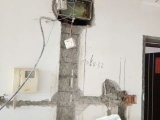 水、电管开槽施作