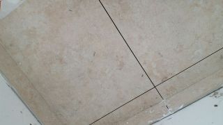 地砖铺贴及地面找平施作