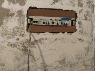 强、弱电路穿线施作