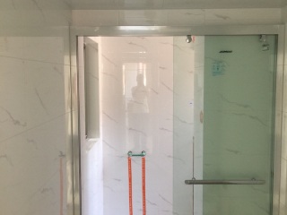 成品门及墙纸铺贴
