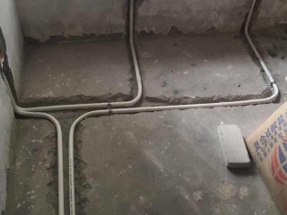 强、弱电路穿线施作