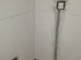 水、电管开槽施作