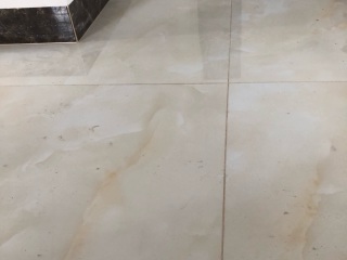 地砖铺贴及地面找平施作