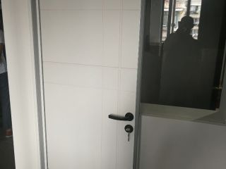成品门及墙纸铺贴