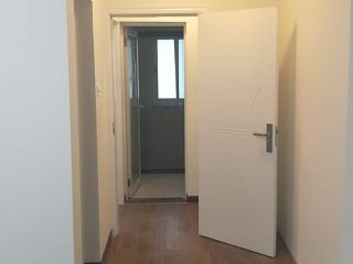 成品门及墙纸铺贴