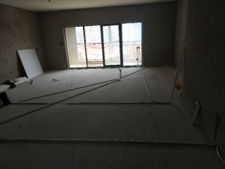 强、弱电路穿线施作