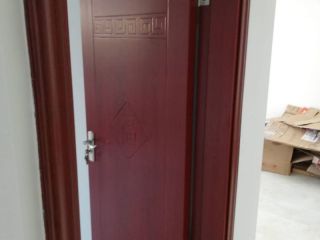 成品门及墙纸铺贴