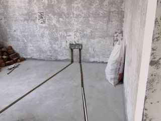 水、电管开槽施作