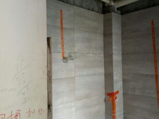 厨房、卫生间墙砖施作