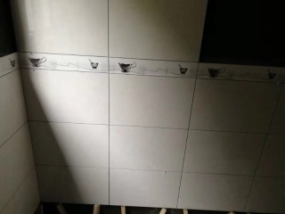 厨房、卫生间墙砖施作