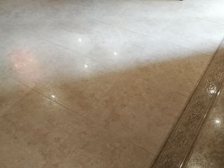 地砖铺贴及地面找平施作