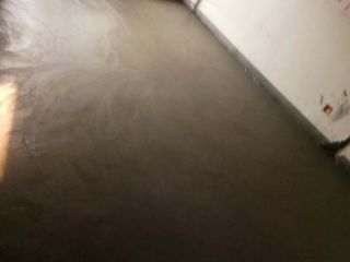 地砖铺贴及地面找平施作