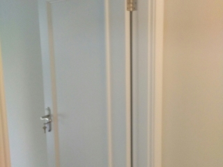 套装门、踢脚线安装