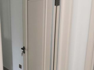 成品门及墙纸铺贴