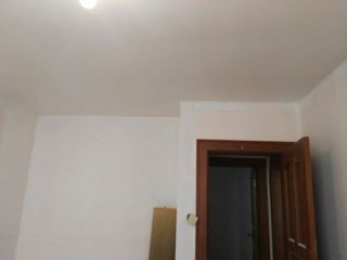 墙、顶面腻子批嵌