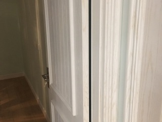 套装门、踢脚线安装