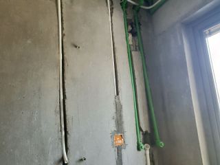 水、电管开槽施工