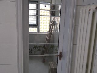 成品门及墙纸铺贴