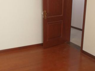 成品门及墙纸铺贴