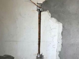 水、电管开槽施工