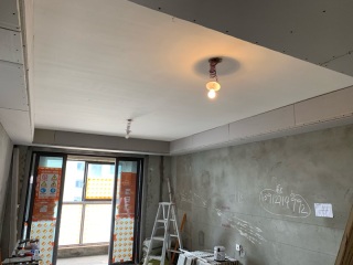 石膏板吊顶施作