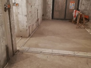 强、弱电路穿线施作